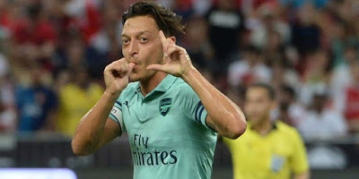 Karena Ozil, Gazidis dan Maldini Bentrok