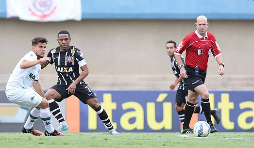 Goiás empata com o Corinthians e sai do Z4