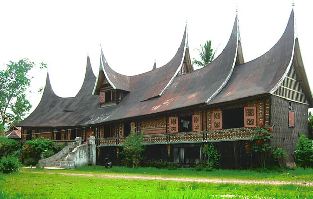 Rumah Adat Sumatera Barat (Rumah Gadang), Gambar, dan 