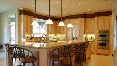 Pencahayaan dapur sangat penting untuk menunjang saat Anda memasak agar aktifitas di ruag dapur terasa nyaman
