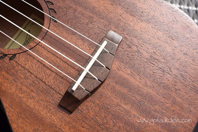 Makanu Mahogany Concert Ukulele bridge