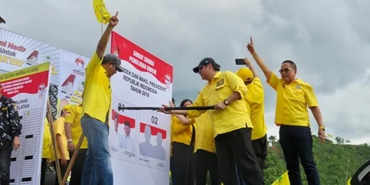 Ketum Golkar Pede Jokowi-Ma'ruf Amin Raup 60 Persen Suara di Kalsel