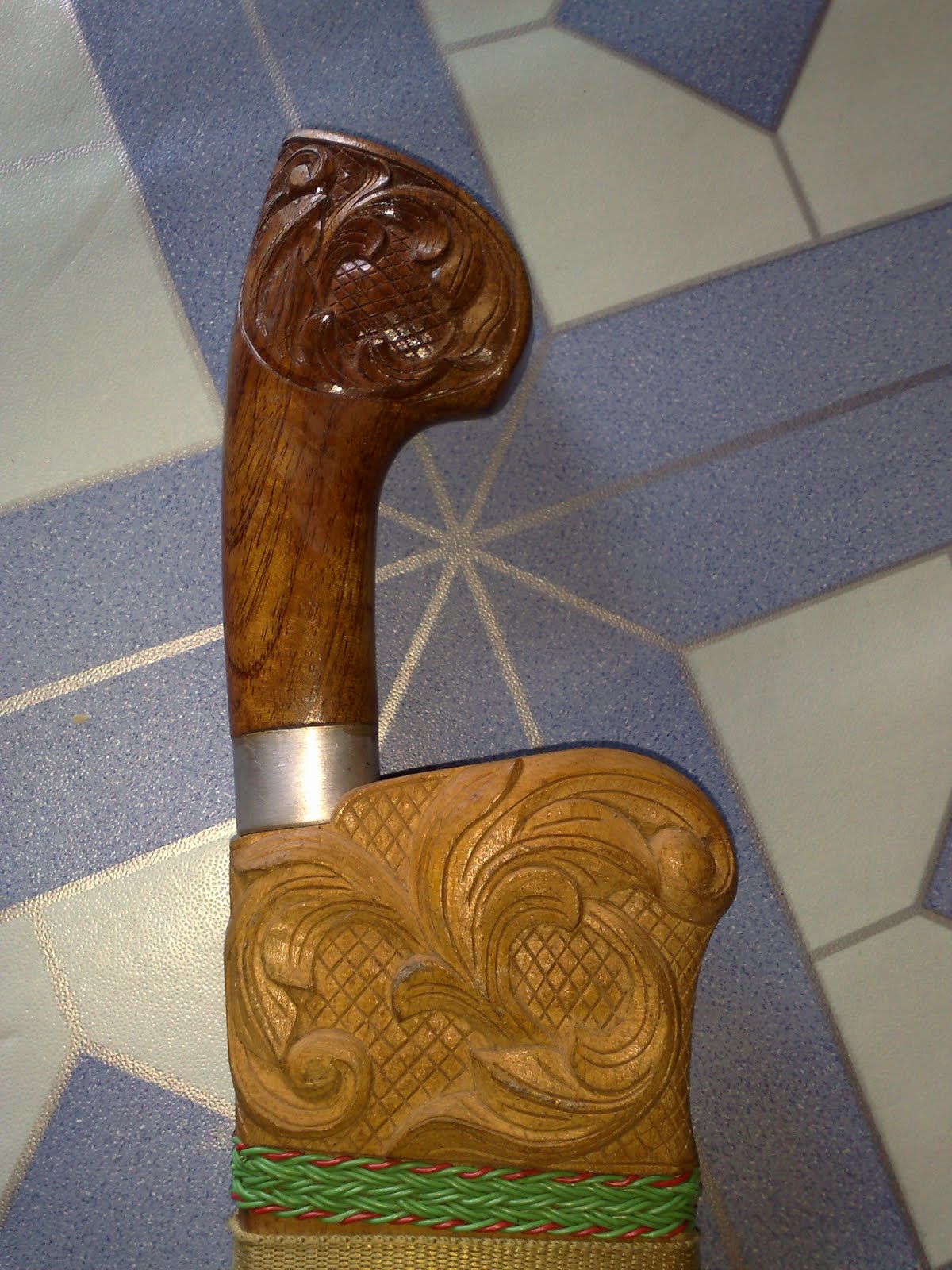 Koleksi Pisau Parang Dan Golok  Ukiran  on scabbard and 