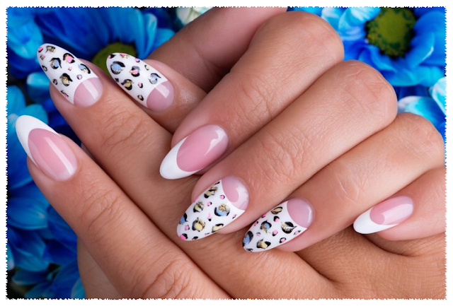 White Nail Art