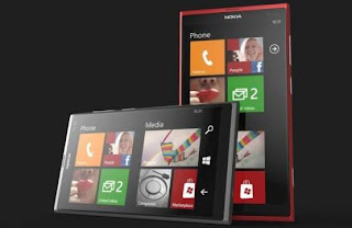 Nokia Lumia 910 and 920