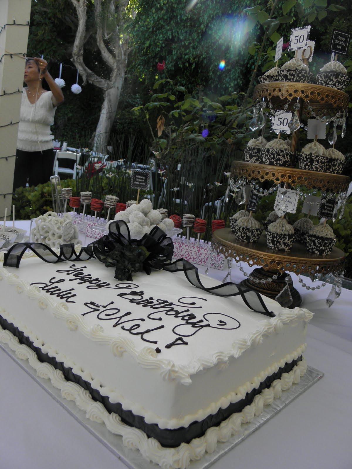 Black And White Reception Decor