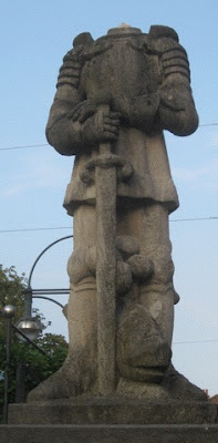 Standbeeld Karel van Gelre, Arnhem