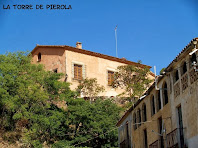 La Torre de Pierola amb la Barriada de la Rierada en primer terme