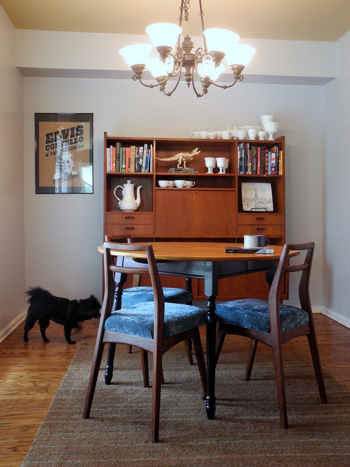 Librarian Tells All: New Gray Dining Room with Behr Silver Screen ...