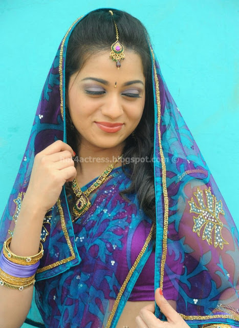 Reshma in Saree Photos at Jai Sriram Set