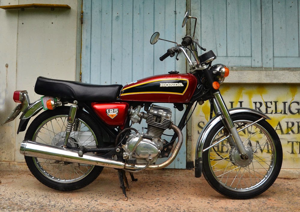 Spesifikasi Honda CG 125 - Engine Unik dari Honda | Motor Tuo