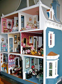 Victorian dollhouse