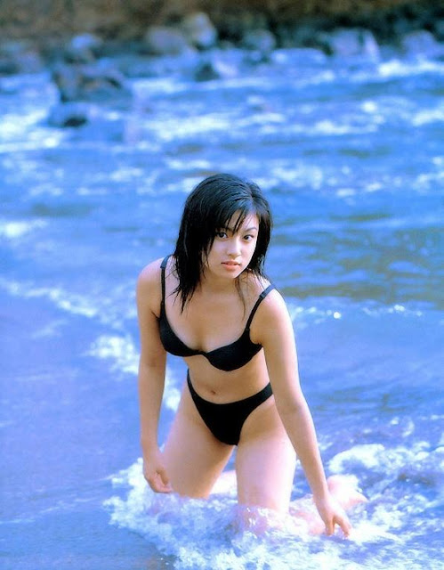 kyoko fukada bikini