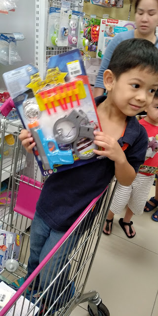 shopping, pengalaman shopping, pengalaman shopping di JUSCO, JUSCO, pengalaman shopping dengan anak-anak, strategi untuk anak-anak behave ketika shopping, tempat shopping best untuk anak-anak, baju raya, shopping baju raya, program mewarna didi & friends anjuran JUSCO