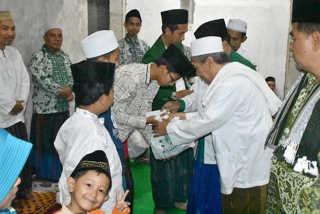 Santunan Yatim dan Marbot Pada Rutinan Lailatul Ijtima MWCNU Bugul Kidul