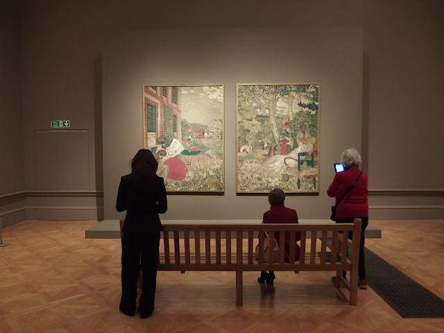 Gardens in Reverie - 2 of Edouard Vuillard's paintings