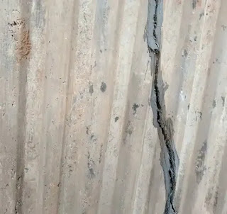 Fresh_cracks_RE walls_after_repairing_rehabilitation