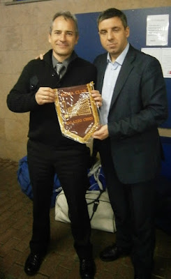 Roma. Il Presidente ARGOS Soccer TEAM Danilo Melandri, con il Presidente del ROMA Club PALAZZO CHIGI  Fabrizio Colaizzi  Premio Amicizia 2012