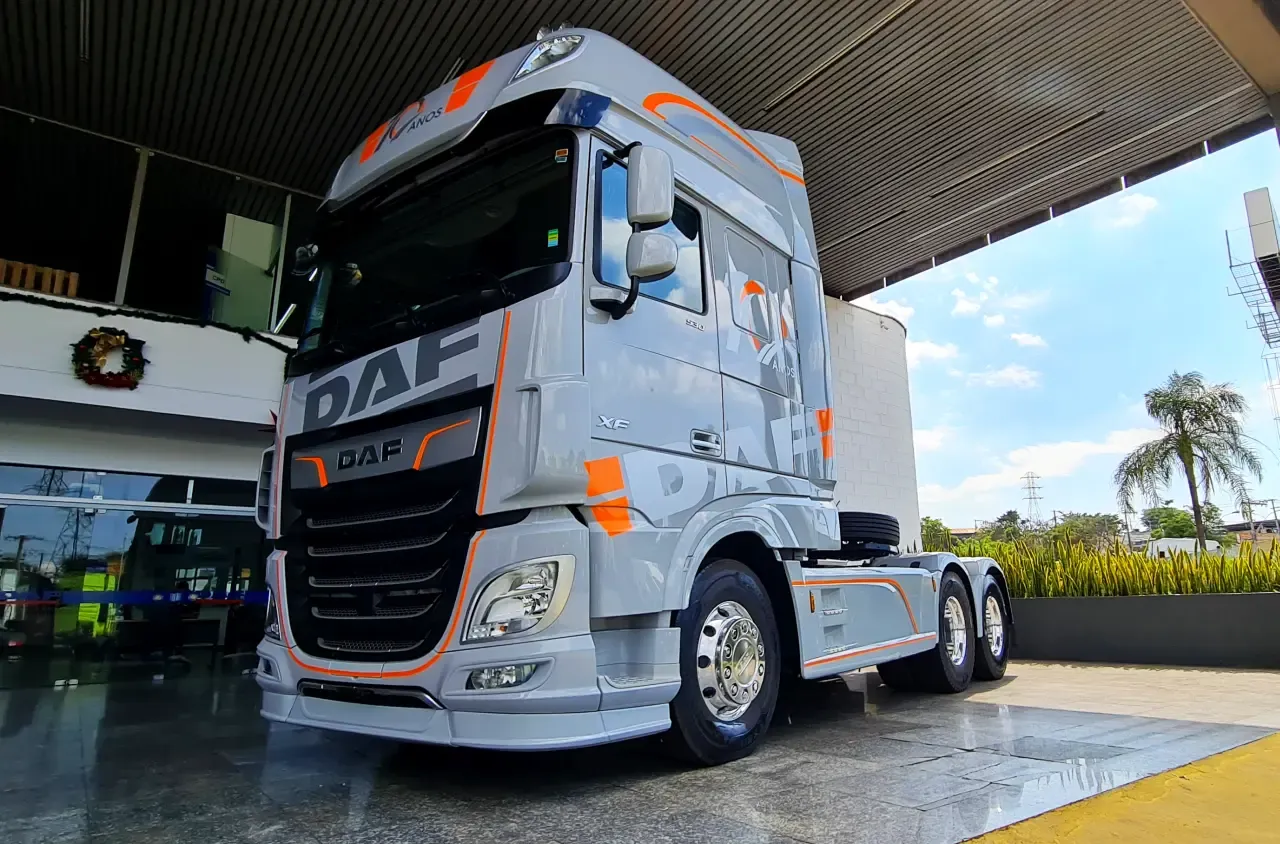 DAF serie limitada vista lateral