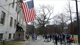 Campus Principal de la Universidad de Harvard después del Anuncio de la Suspensión de Clases (11-03-20)