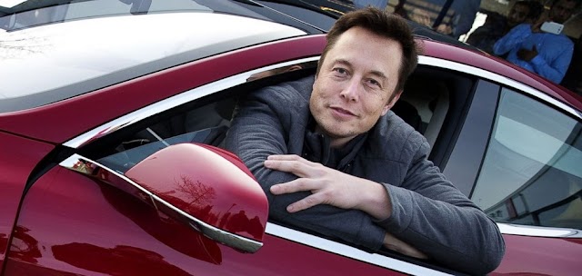 La historia del magnate Elon Musk: fundador de Tesla Motors y que apuesta por los buses eléctricos