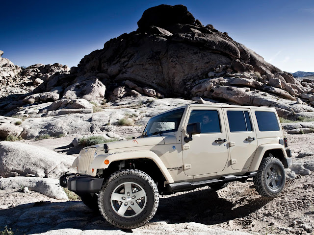 Jeep Wrangler Mojave 2011