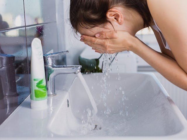 4 reasons why washing your face with cold water can be good for your skin