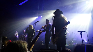 Une de mes photos du concert de Korpiklaani (Limoges, 15.04.16)