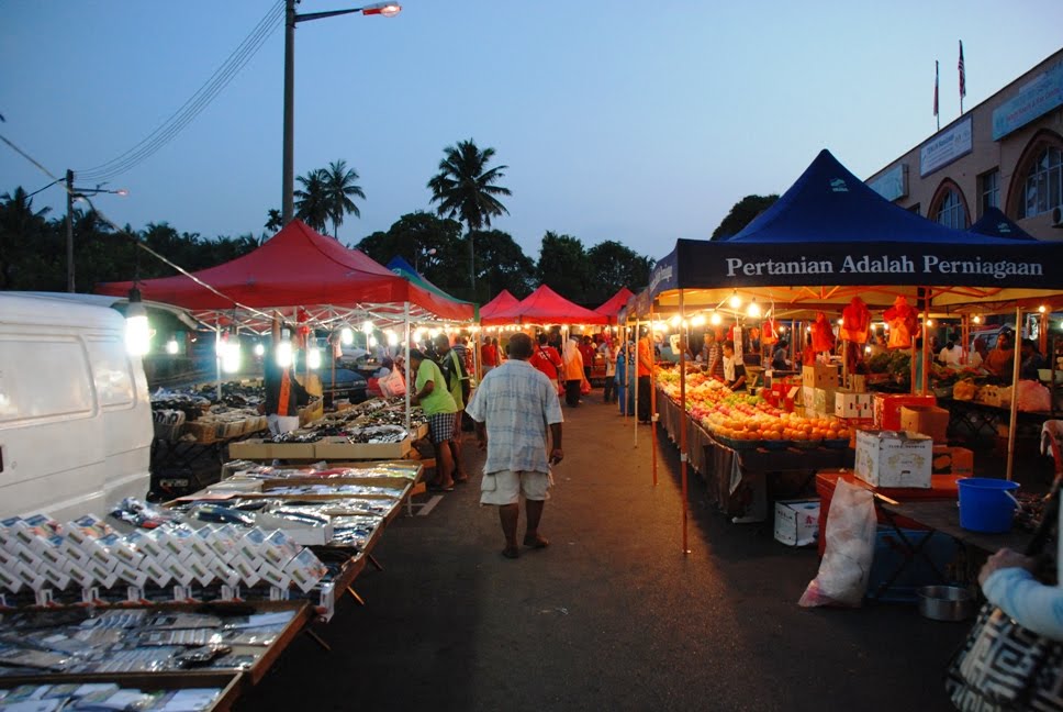 LIFE IN DIGITAL COLOUR 1 Night Pasar Malam Alor Gajah