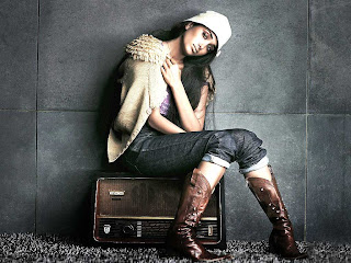 Jiah khan is also popular hot and sexy model in India. Jiah khan is very good indian actress