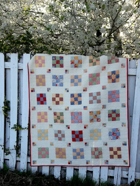 Floating Boxes Quilt