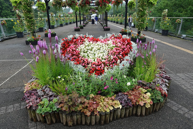 とっとり花回廊のプロムナード橋