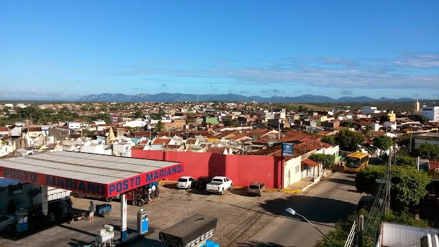 Criminoso tenta invadir casa de professora após ser liberado de audiência de custódio em Afogados da Ingazeira