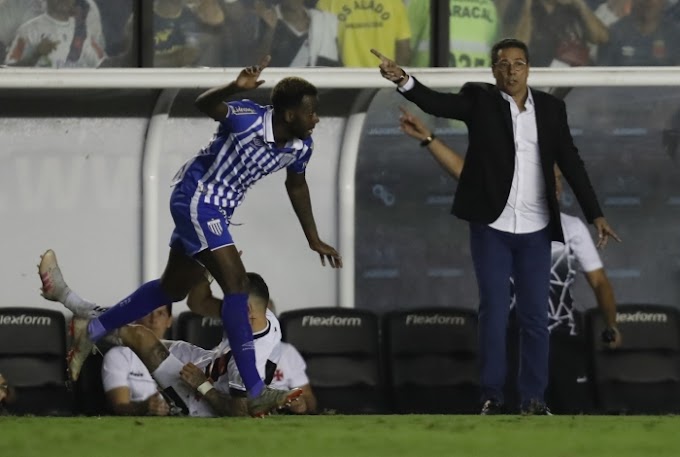 Vasco sofre gol no final e deixa escapar vitória importante diante do Avaí  