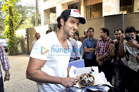 Hrithik celebrates his birthday with media