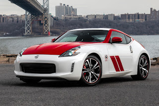 Nissan 370Z 50th Anniversary Edition (2020) Front Side