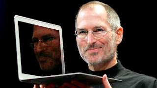 Kiat Sukses Selangkah di Belakang Steve Jobs