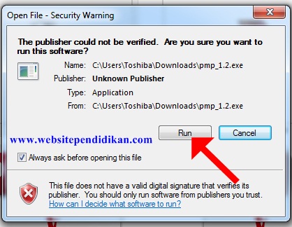 Muncul Security Warning, Klik Run