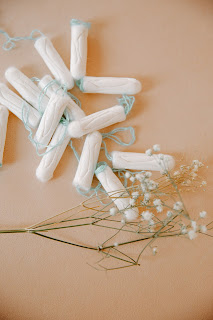 Pads, Tampons And Manustral Cups. Whats Best for Your Periods? Women's Health And Fitness: