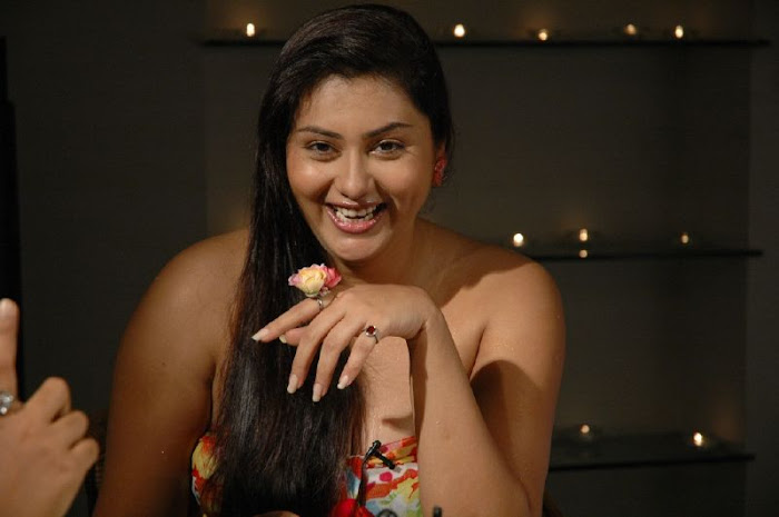 namitha in strapless gown unseen pics