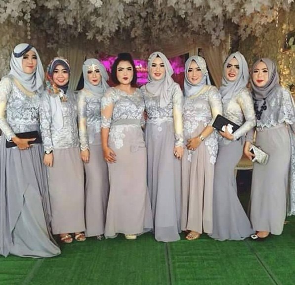 Kreasi Baju  Muslim Wanita Seragam  untuk  Acara Formal dan 