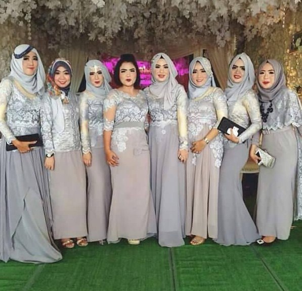 Kreasi Baju Muslim Wanita Seragam untuk Acara Formal dan 