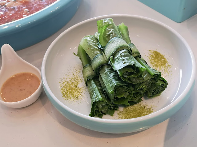 Chilled Lettuce with Sesame Sauce