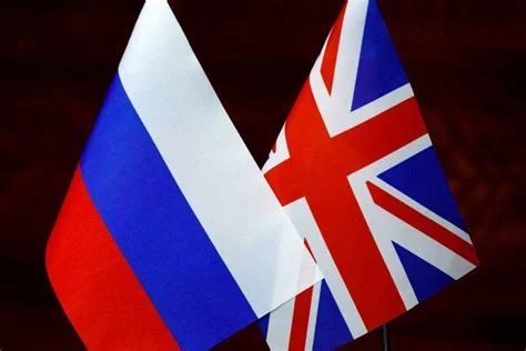 بريطانيا وروسيا تجري محادثات سرية بشأن الأزمة الأوكرانية
