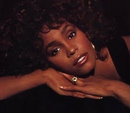 Whitney Houston: Una diva eclipsada,atrapada y hechizada por las droga