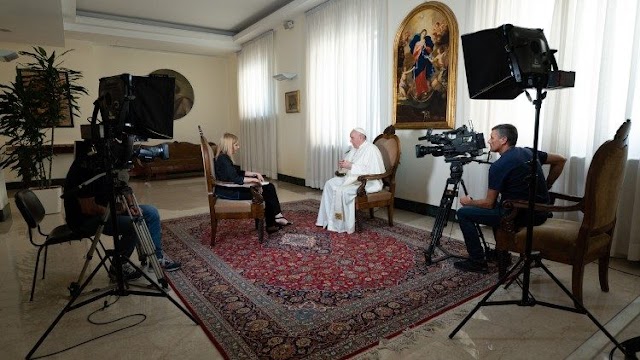 Vatican News: Công bố Sứ điệp của ĐTC cho Ngày Thế giới Truyền thông Xã hội lần thứ 57