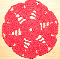 Lille rød Hearts doily