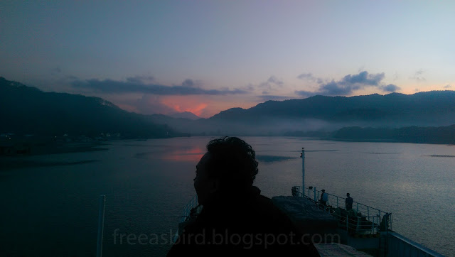 Pelabuhan Lembar Lombok Nusa Tenggara Barat pagi hari