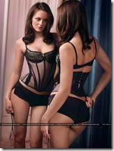 Leighton Meester 2