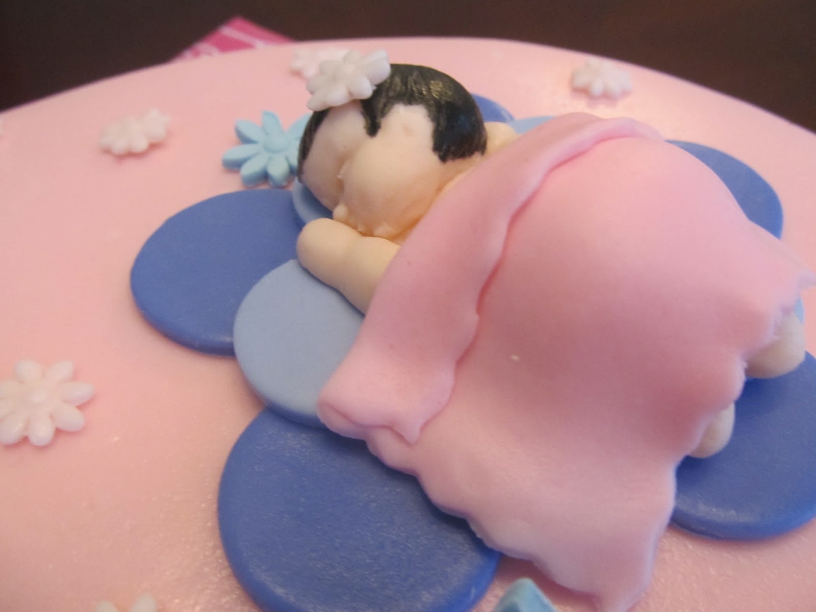 JessiCakes Project: Sleeping Baby Girl Cake - 041412